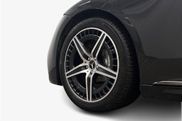 harmaa Mercedes-Benz EQE 2022 kuva 11.