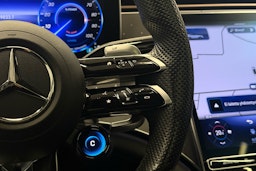 harmaa Mercedes-Benz EQE 2022 kuva 17.