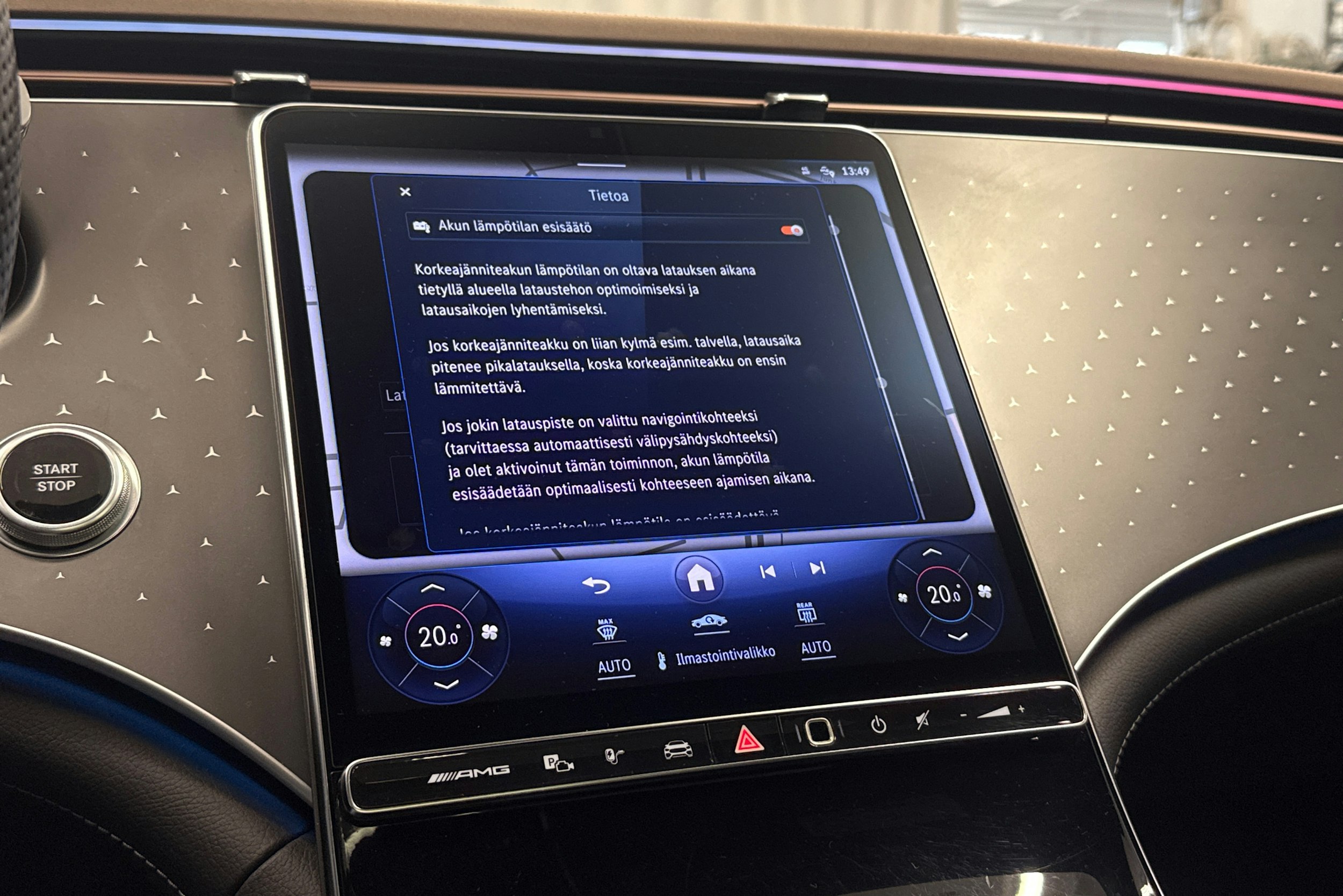 harmaa Mercedes-Benz EQE 2022 kuva 24.