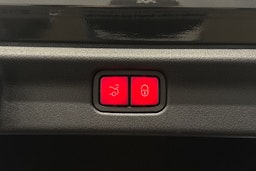 harmaa Mercedes-Benz EQE 2022 kuva 29.