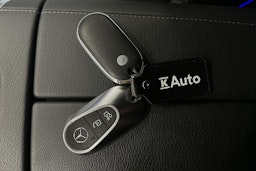 musta Mercedes-Benz EQE 2022 kuva 31.