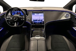 harmaa Mercedes-Benz EQE 2022 kuva 8.