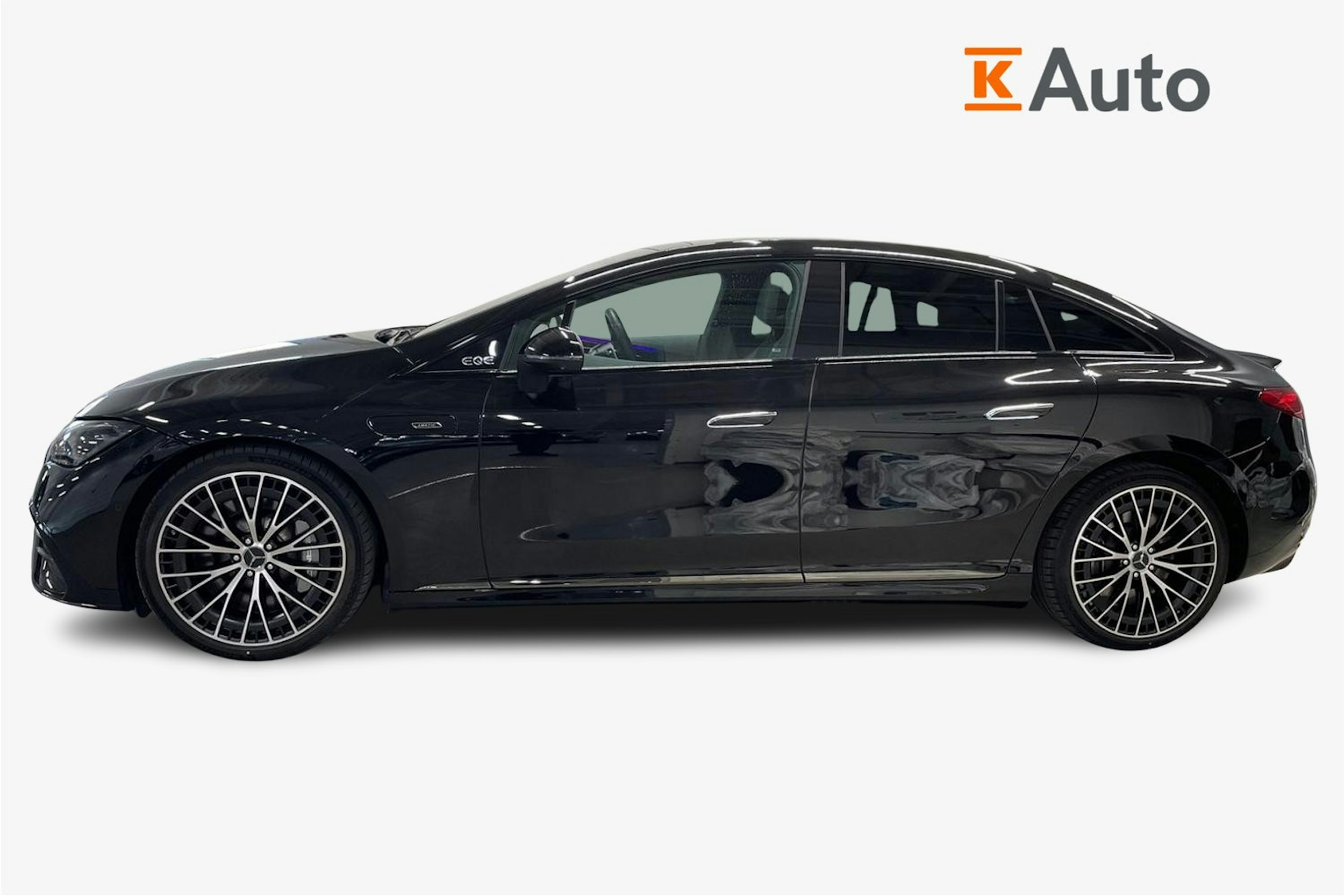musta Mercedes-Benz EQE 2022 kuva 6.