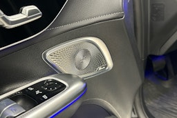 harmaa Mercedes-Benz EQE 2022 kuva 21.