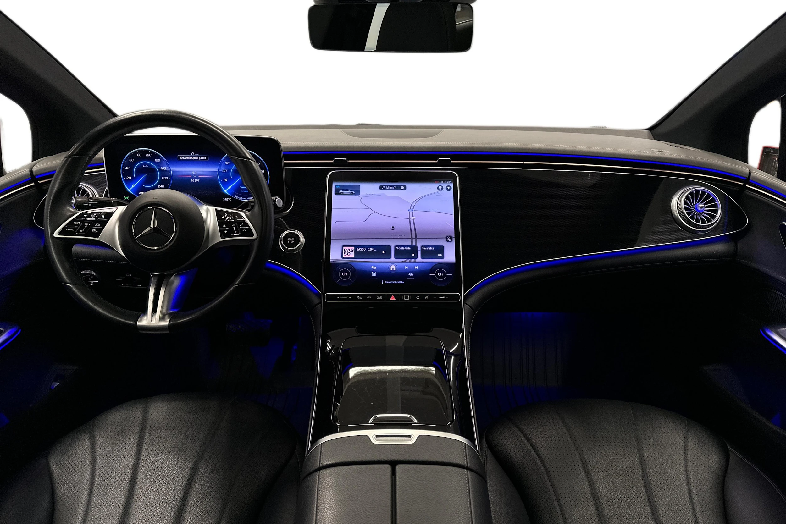 punainen Mercedes-Benz EQE 2022 kuva 9.