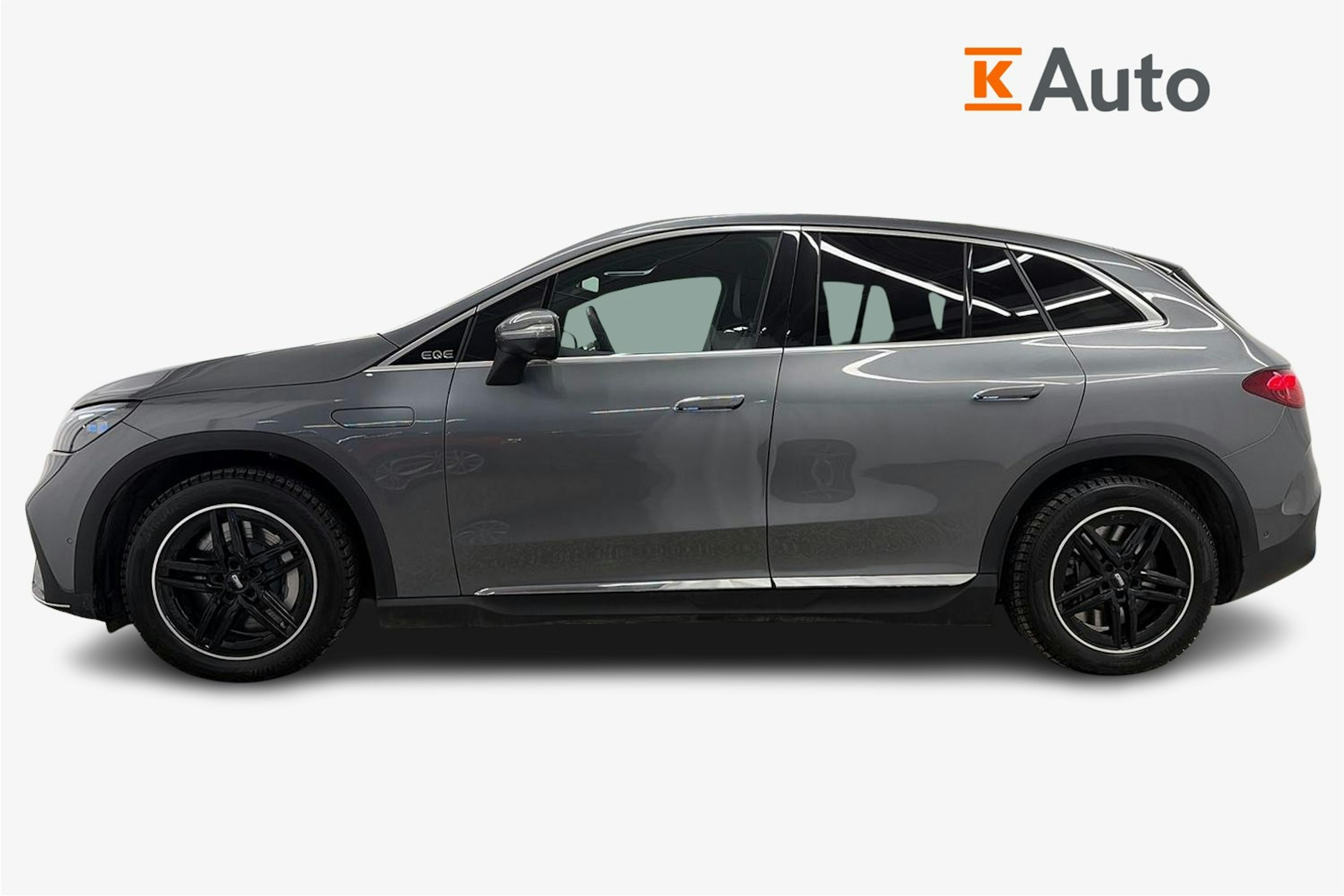 harmaa Mercedes-Benz EQE SUV 2023 kuva 5.