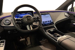 harmaa Mercedes-Benz EQE SUV 2023 kuva 6.