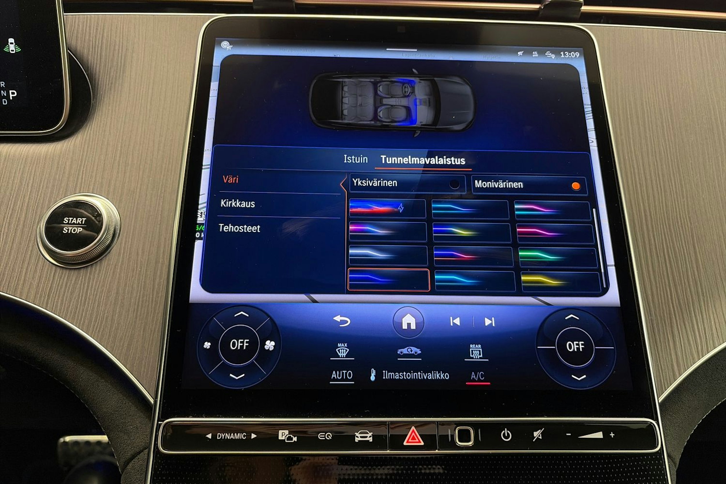 harmaa Mercedes-Benz EQE SUV 2023 kuva 26.