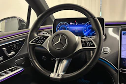 harmaa Mercedes-Benz EQE 2023 kuva 18.