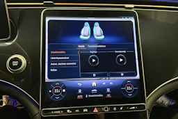 musta Mercedes-Benz EQE 2023 kuva 28.