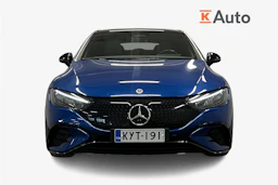 sininen Mercedes-Benz EQE 2023 kuva 4.