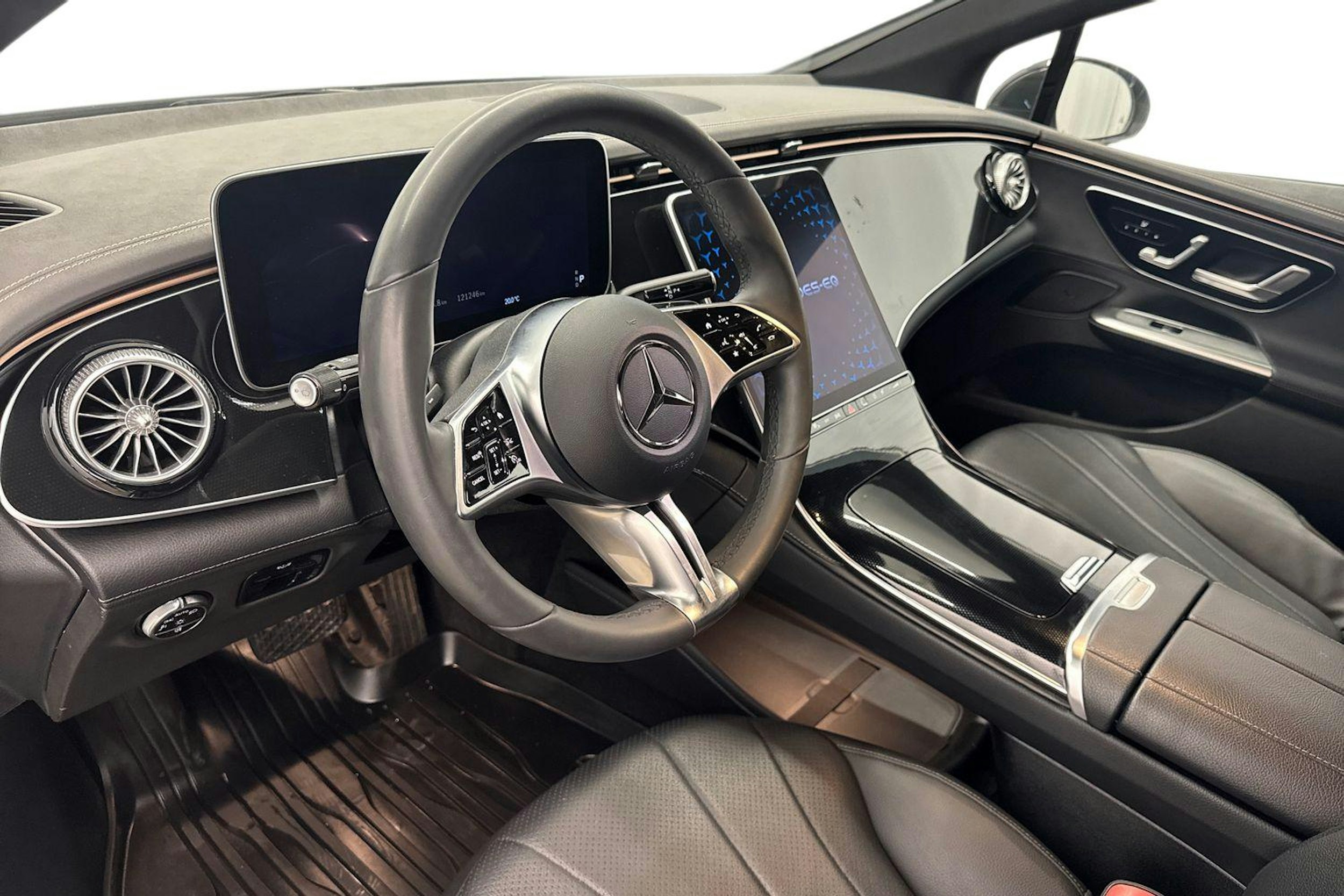 harmaa Mercedes-Benz EQE 2023 kuva 6.
