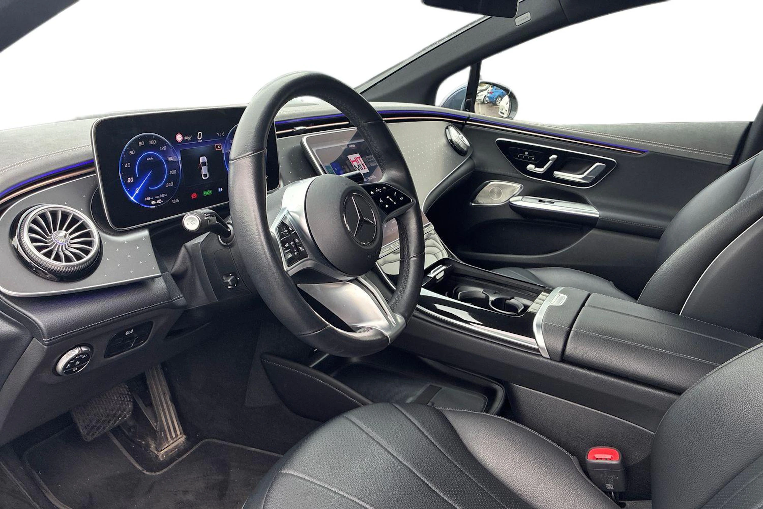 Sininen Mercedes-Benz EQE 2023 kuva 3.