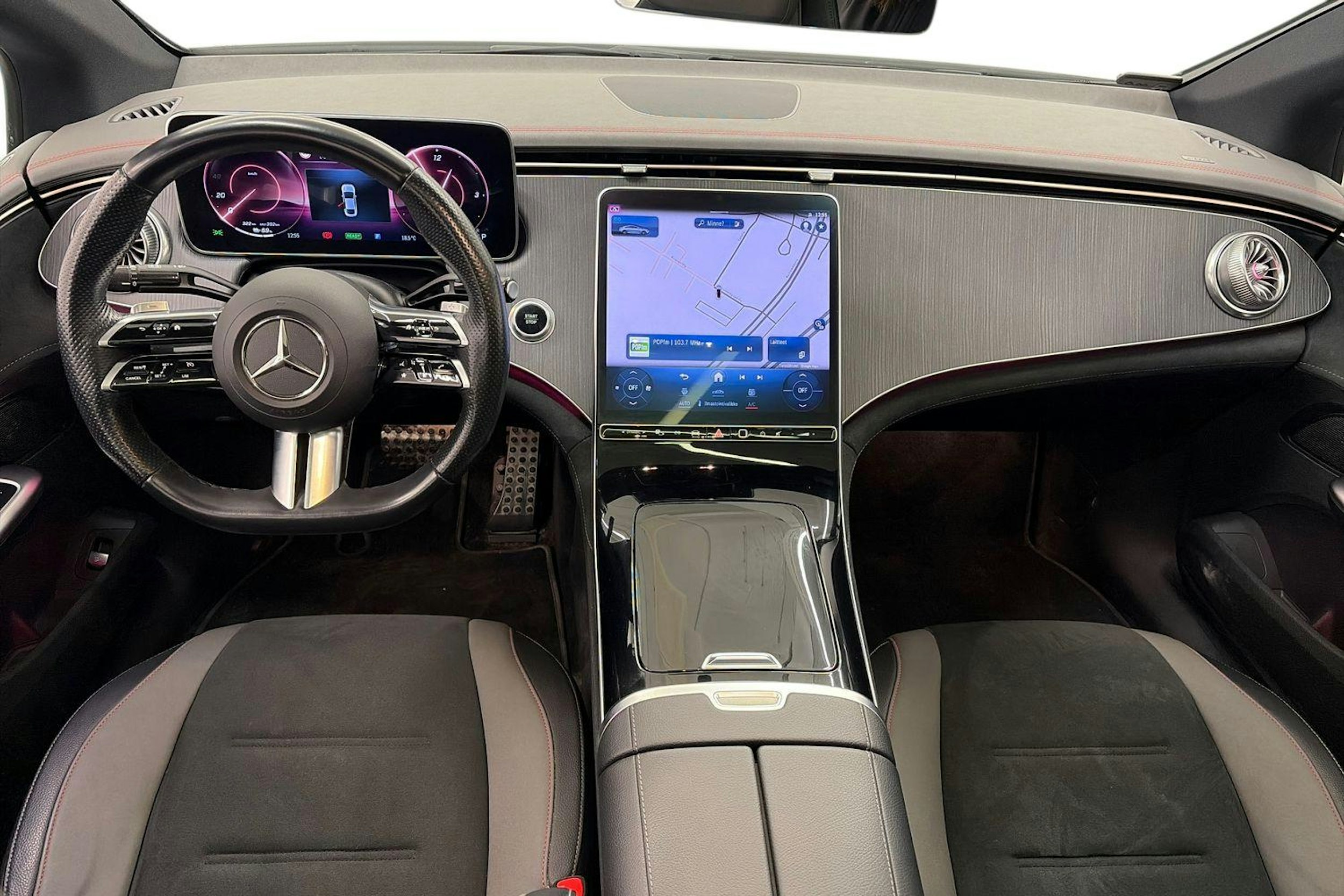 harmaa Mercedes-Benz EQE 2023 kuva 9.