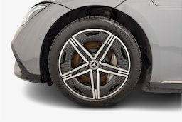 harmaa Mercedes-Benz EQE 2023 kuva 11.