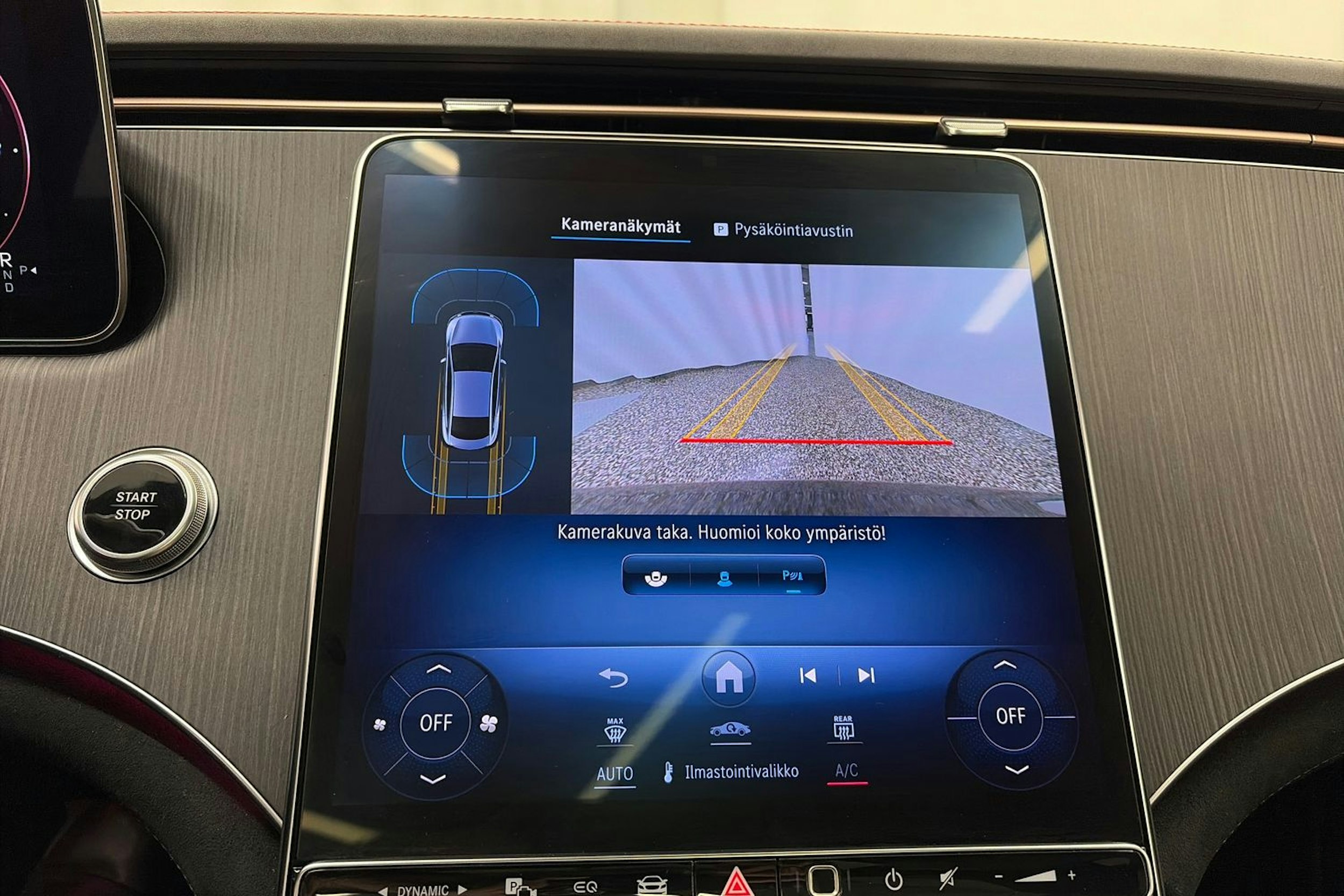 harmaa Mercedes-Benz EQE 2023 kuva 22.