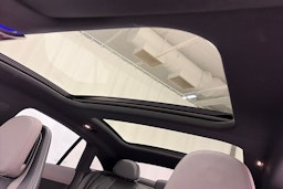 harmaa Mercedes-Benz EQE 2023 kuva 28.