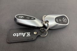 harmaa Mercedes-Benz EQE 2023 kuva 29.