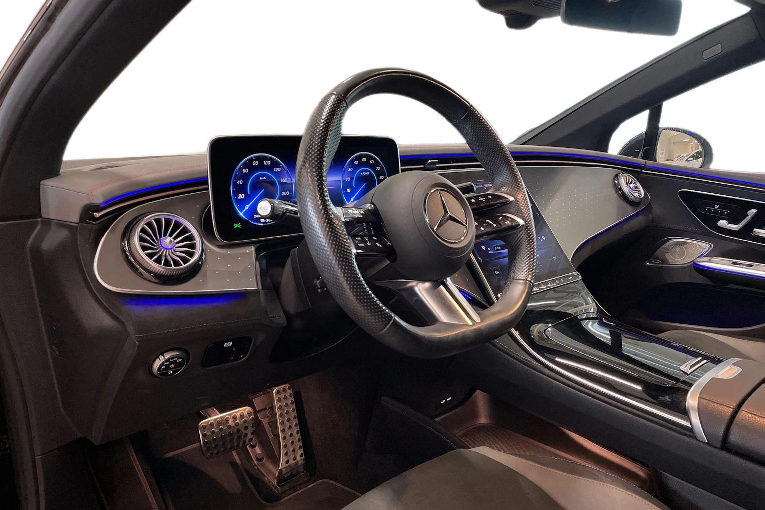 musta Mercedes-Benz EQE 2023 kuva 6.