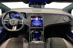 musta Mercedes-Benz EQE 2023 kuva 7.