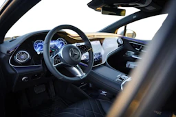 met. harmaa Mercedes-Benz EQE 2024 kuva 4.