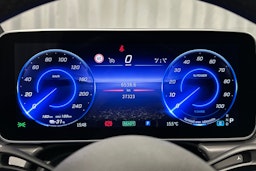musta Mercedes-Benz EQE 2024 kuva 20.