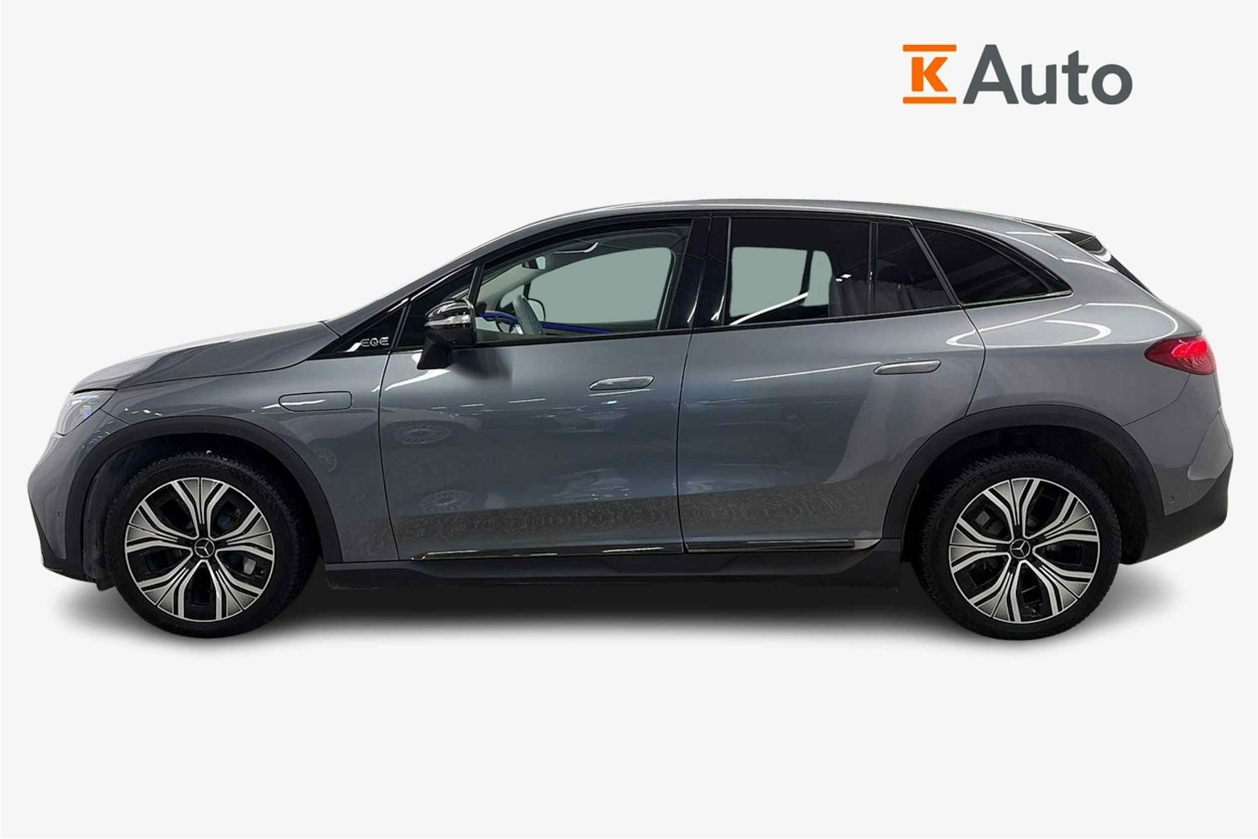 harmaa Mercedes-Benz EQE 2024 kuva 6.