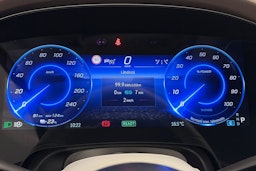 harmaa Mercedes-Benz EQE 2024 kuva 21.