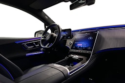 harmaa Mercedes-Benz EQE SUV 2024 kuva 9.