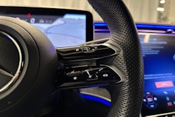 harmaa Mercedes-Benz EQE SUV 2024 kuva 15.