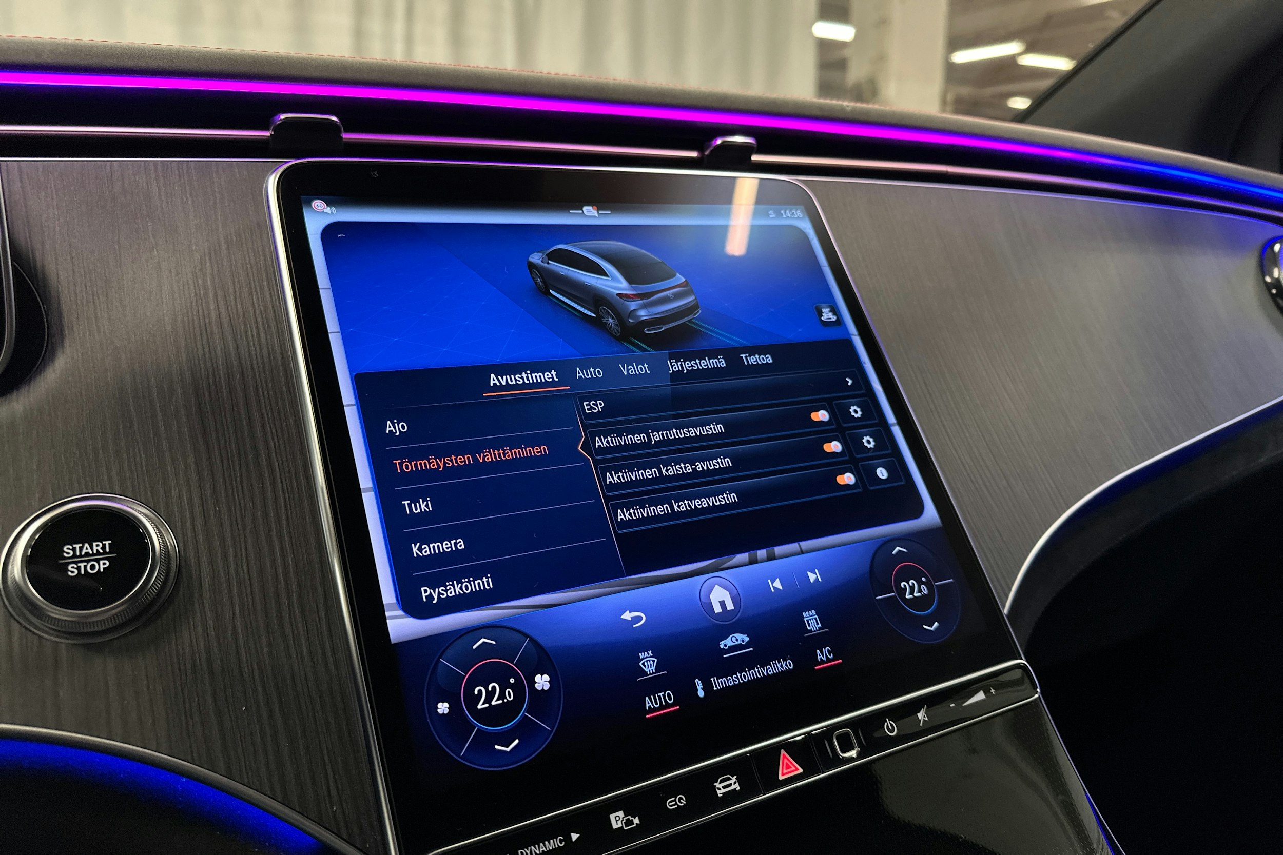 harmaa Mercedes-Benz EQE SUV 2024 kuva 20.