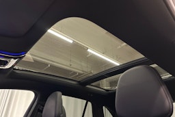 harmaa Mercedes-Benz EQE SUV 2024 kuva 32.