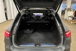 harmaa Mercedes-Benz EQE SUV 2024 kuva 34.