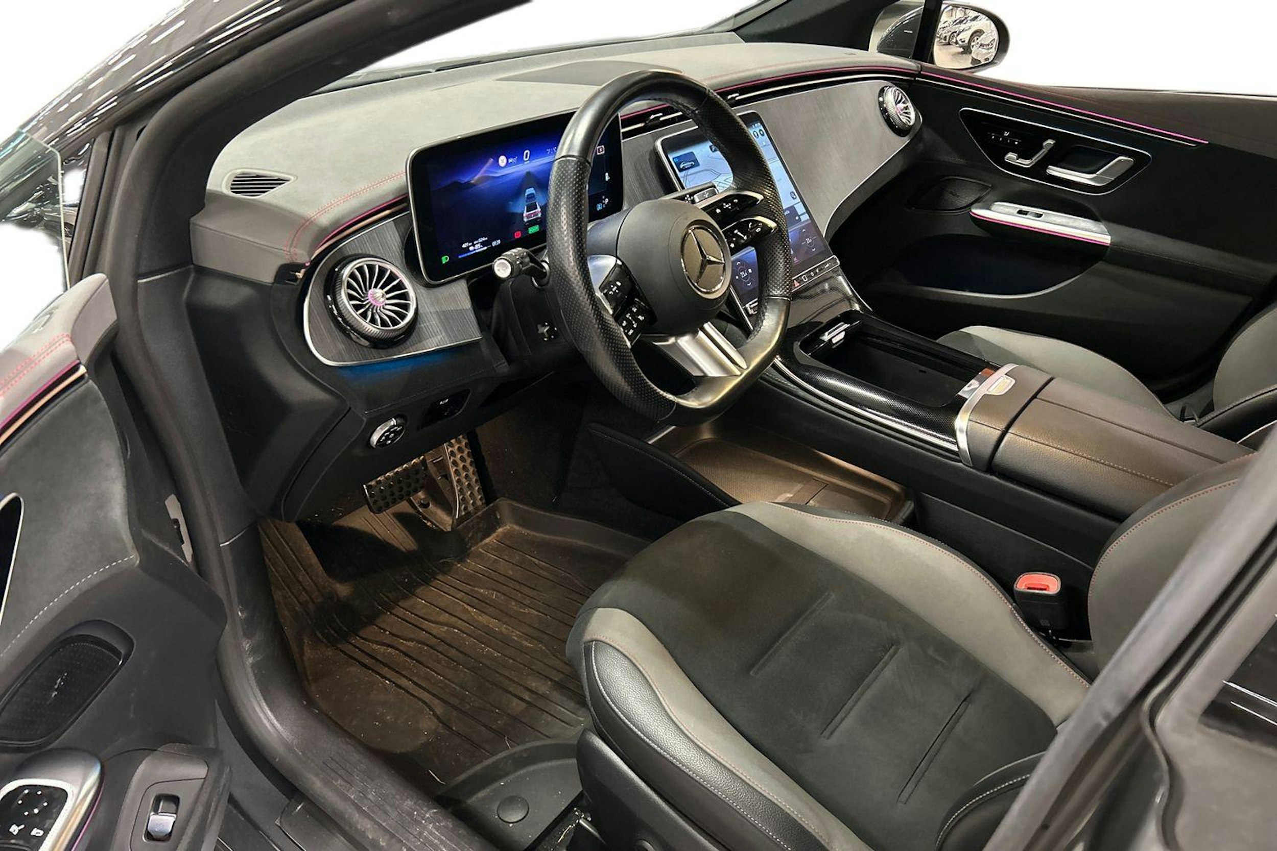 harmaa Mercedes-Benz EQE 2024 kuva 3.