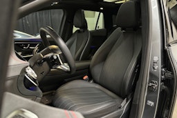 harmaa Mercedes-Benz EQE SUV 2024 kuva 19.