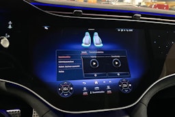 harmaa Mercedes-Benz EQE SUV 2024 kuva 23.