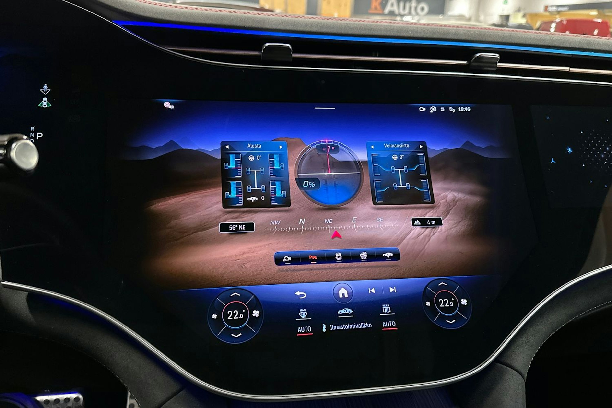 harmaa Mercedes-Benz EQE SUV 2024 kuva 25.