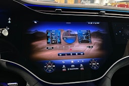 harmaa Mercedes-Benz EQE SUV 2024 kuva 25.