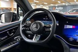 harmaa Mercedes-Benz EQE SUV 2024 kuva 31.