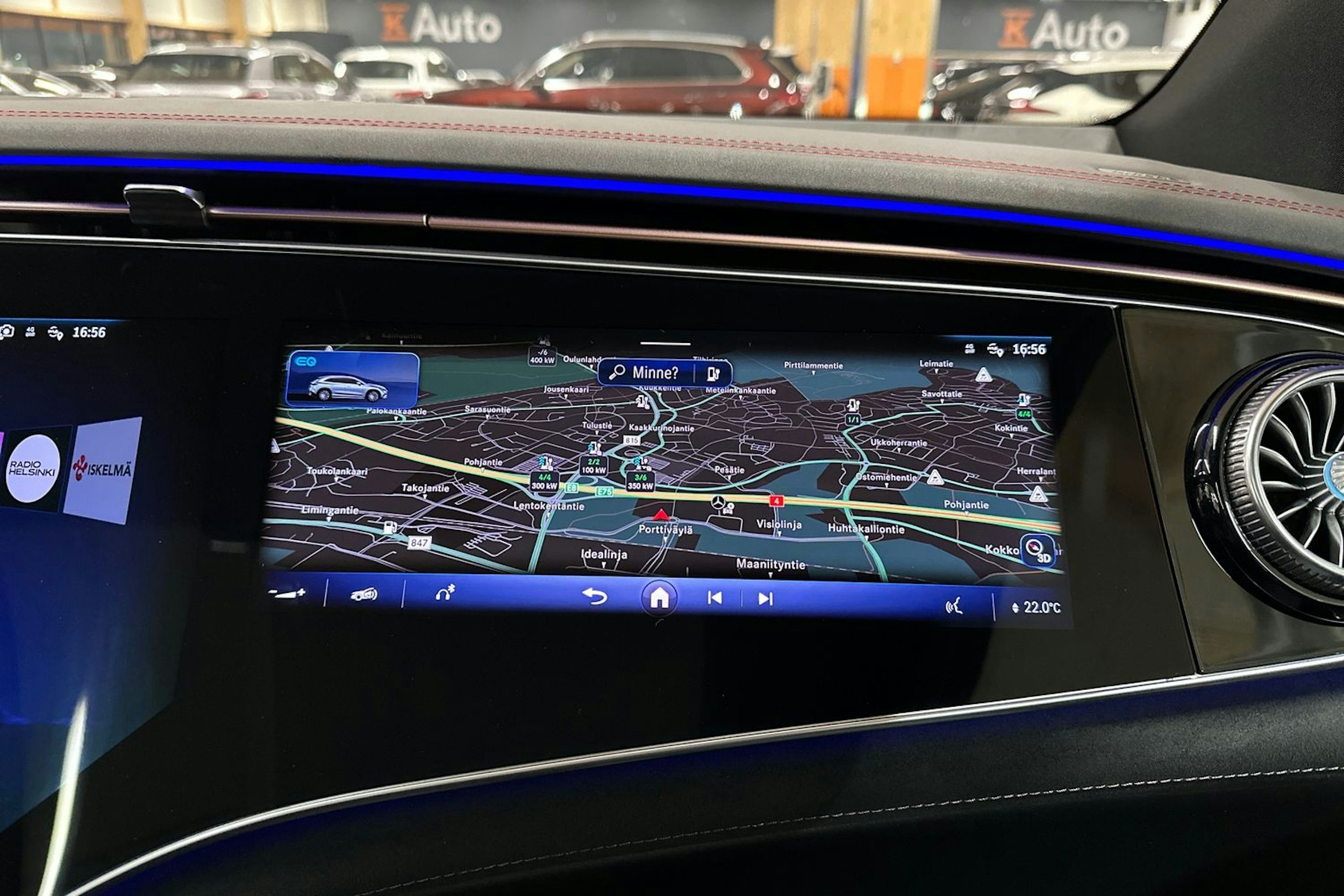 harmaa Mercedes-Benz EQE SUV 2024 kuva 37.