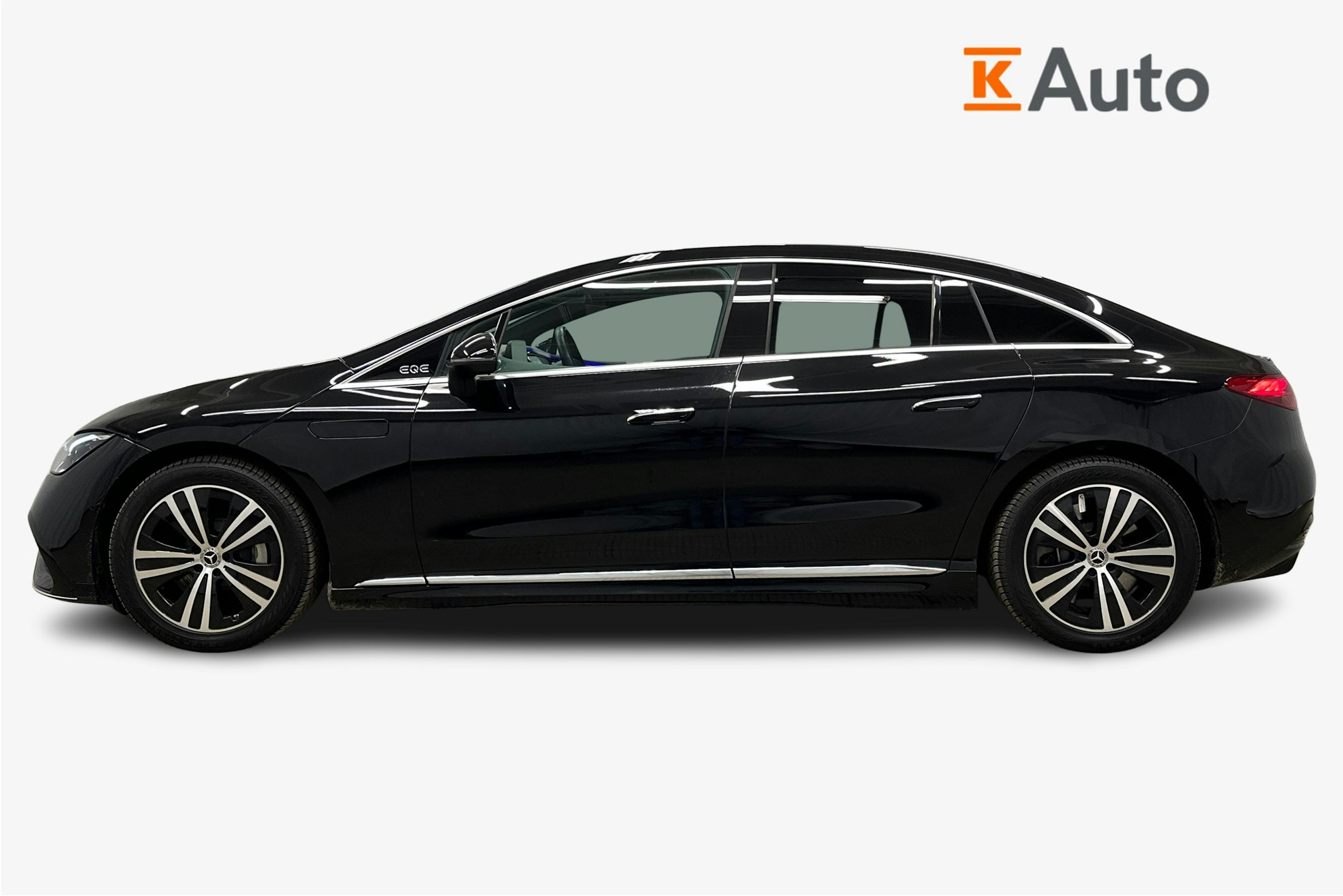 musta Mercedes-Benz EQE 2025 kuva 6.