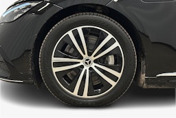 musta Mercedes-Benz EQE 2025 kuva 11.