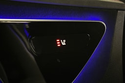 musta Mercedes-Benz EQE 2025 kuva 17.