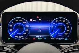 musta Mercedes-Benz EQE 2025 kuva 24.