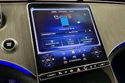 musta Mercedes-Benz EQE 2025 kuva 26.