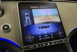 musta Mercedes-Benz EQE 2025 kuva 33.