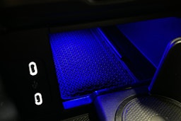 musta Mercedes-Benz EQE 2025 kuva 34.