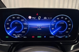 sininen Mercedes-Benz EQE SUV 2023 kuva 15.