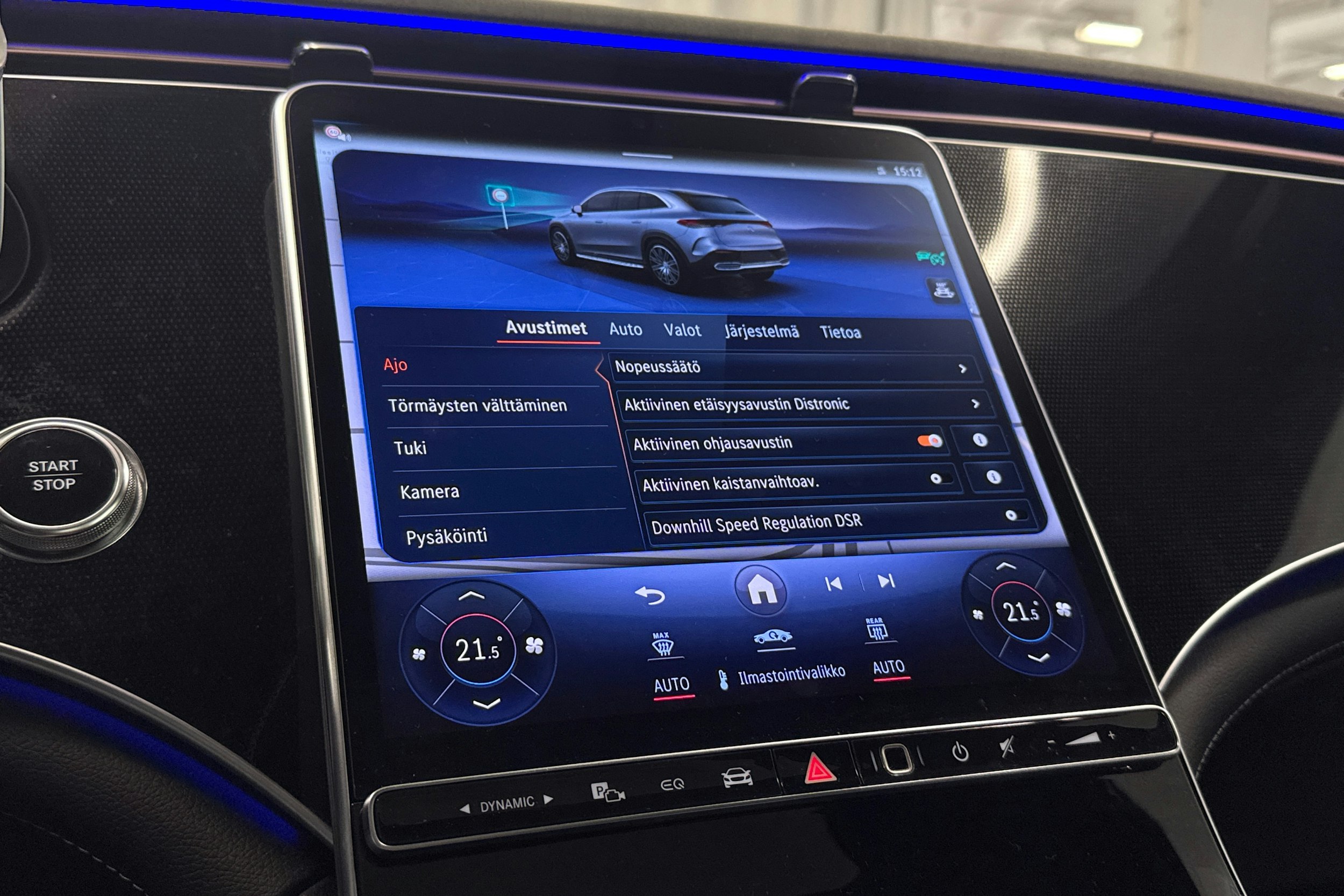 sininen Mercedes-Benz EQE SUV 2023 kuva 20.