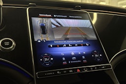 sininen Mercedes-Benz EQE SUV 2023 kuva 21.